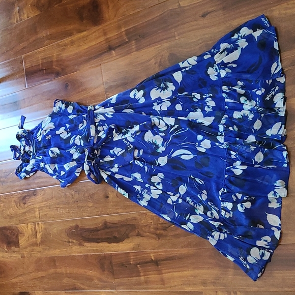 🌸Host Pick🌸 Calvin Klein Blue Floral Halter neck Midi Print Dress - Picture 9 of 14